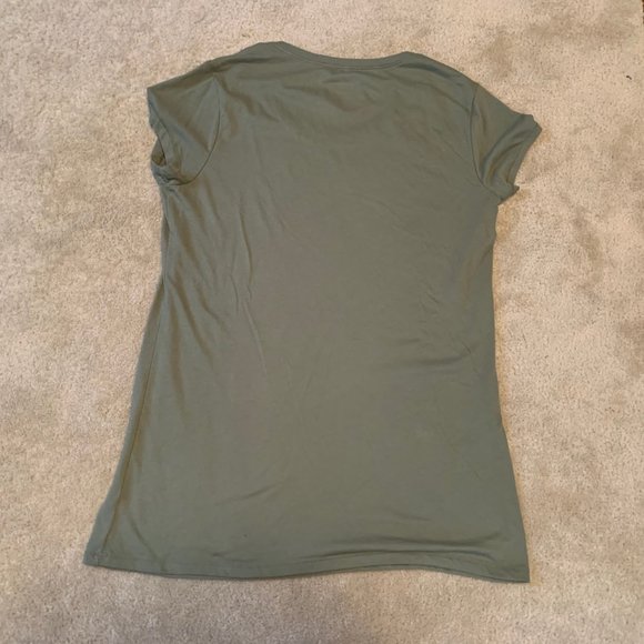 No Boundaries Two Scoop Crew Neck Tee Shirts - Picture 4 of 6